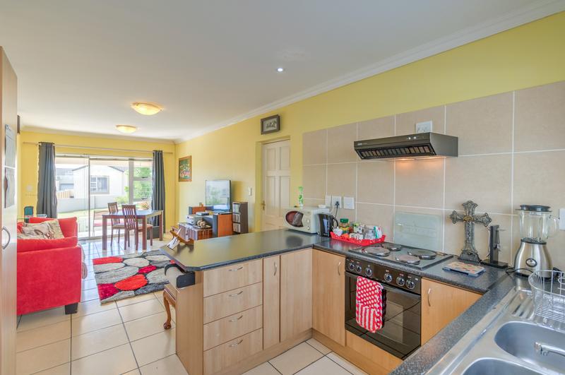 2 Bedroom Property for Sale in Somerset West Western Cape